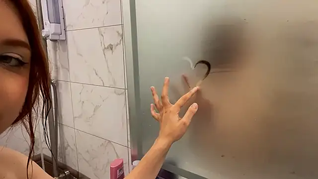 IsabellaRedfire's cam snapshot