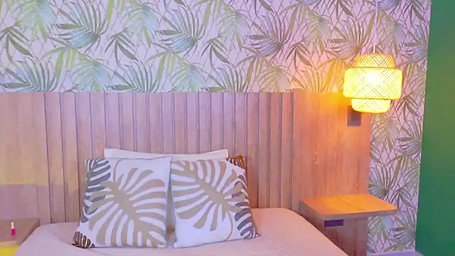 VerahFox's cam snapshot