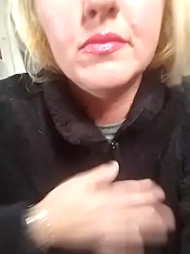 Mllesha74000's cam snapshot