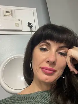 LadyLuxLover's cam snapshot