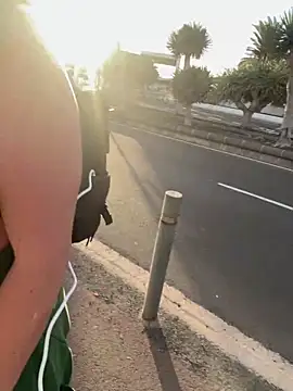 Reggie_roxie's cam snapshot