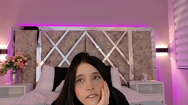 MeganR_'s cam snapshot