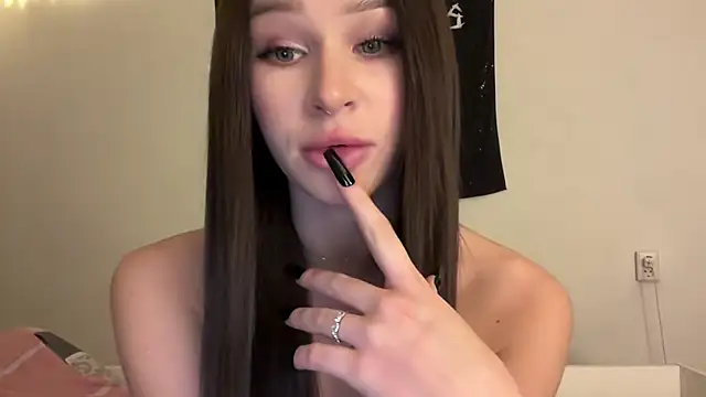 ur_molly's cam snapshot