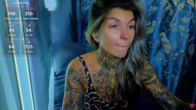 tattooedBabyy's web cam