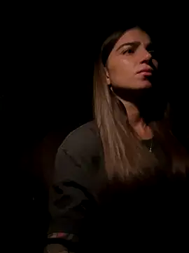 PureEllie's cam snapshot