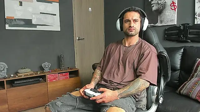 Davevilboy's cam snapshot