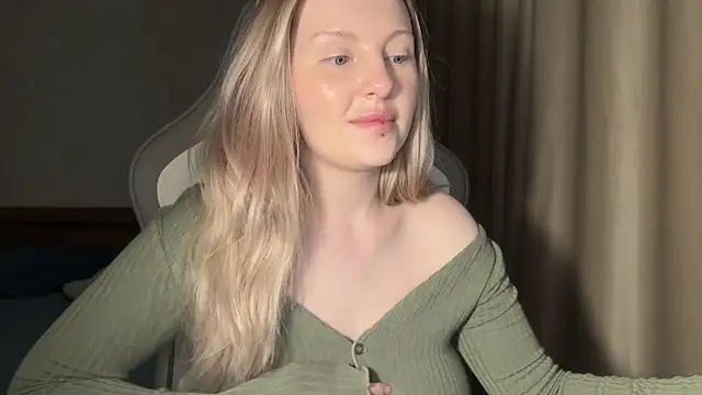 x_ivy_x's cam snapshot