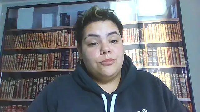 Hailey_Curvy's cam snapshot