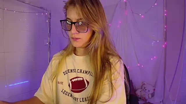 Giia_paiige18's web cam