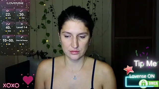 Alianna_Solo_Kisses's cam snapshot