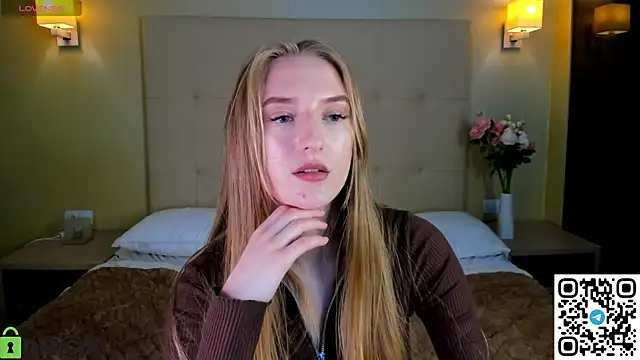 Stacy_River's cam snapshot