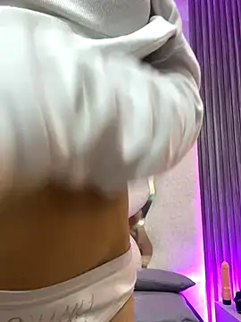 MAIILY_TAY's cam snapshot