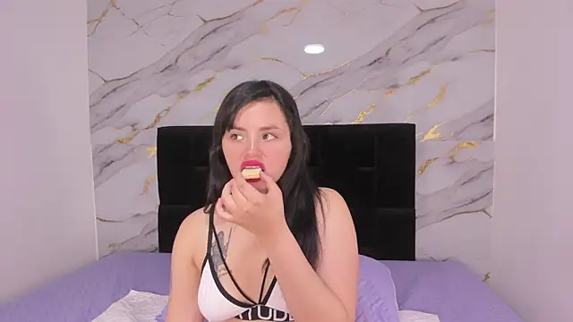 emmma_moon's cam snapshot