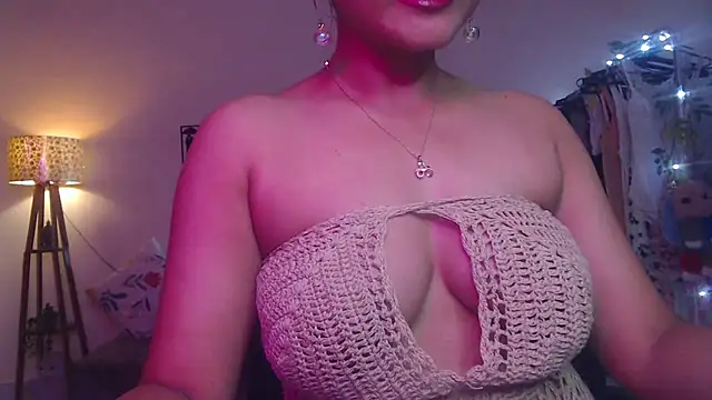 Zonayesha's cam snapshot