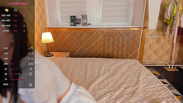 JinnyMcie's cam snapshot