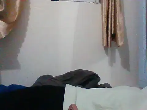 Mainay0033's cam snapshot