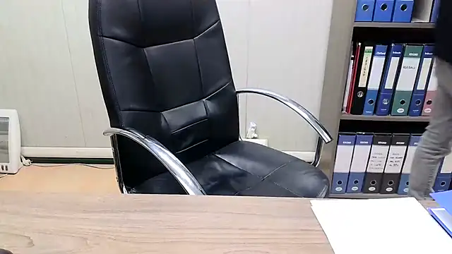 Evasionee live sex cam