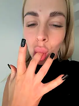 streetdoll live sex cam