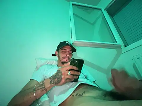 Rebeu313 live sex cam