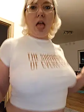 VikaKing's cam snapshot