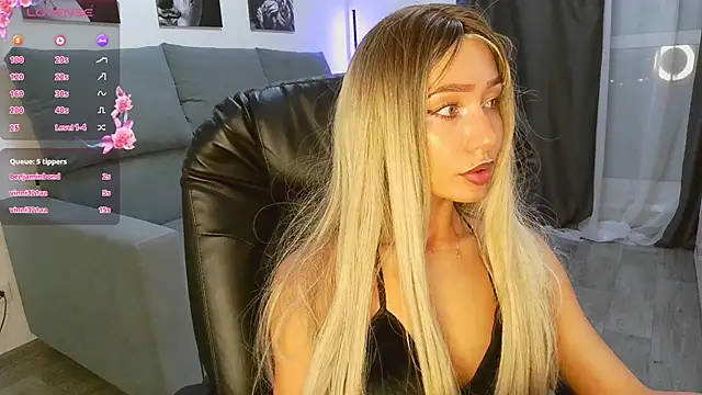 Lisa_Shultz's cam snapshot