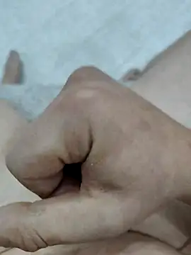 cenk263's cam snapshot