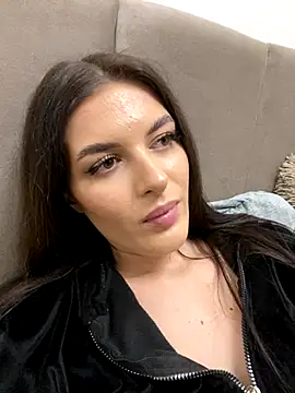 little_belucci's cam snapshot