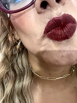 BBWCami_'s cam snapshot