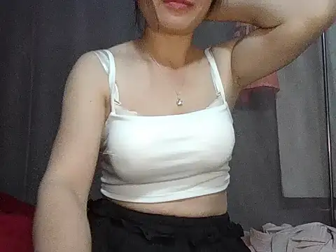 Yanmay_00's cam snapshot