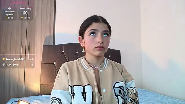 Ruby_Whispers's cam snapshot