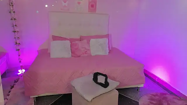 ScarlettDreamss7 live sex cam