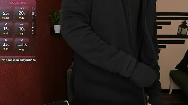 ChloeValentinee's cam snapshot