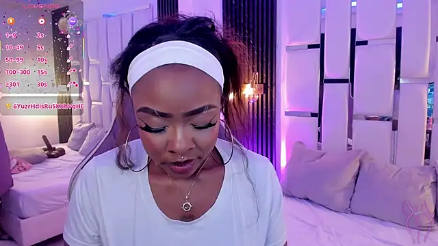 mia_schwarz's cam snapshot