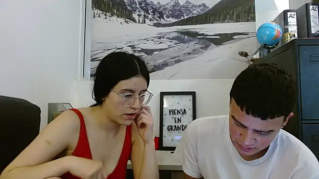 StivenandMady's cam snapshot