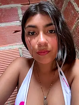 Sweed-virgin-pussy live sex cam