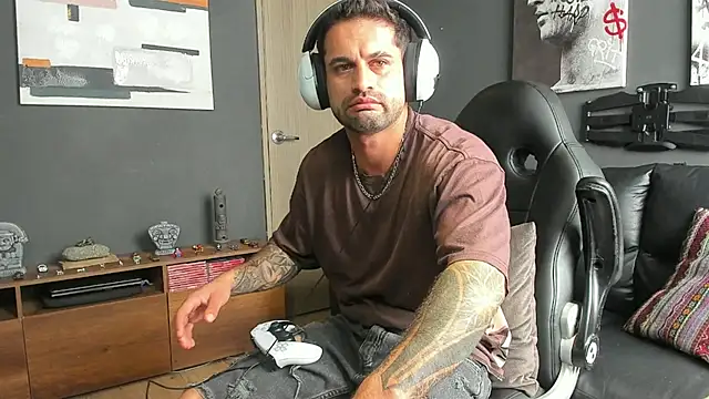 Davevilboy's cam snapshot