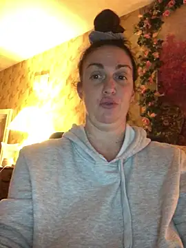 BELLAMORGANE1 live sex cam