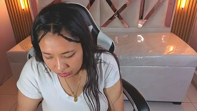 hollypeyton1_tp's cam snapshot