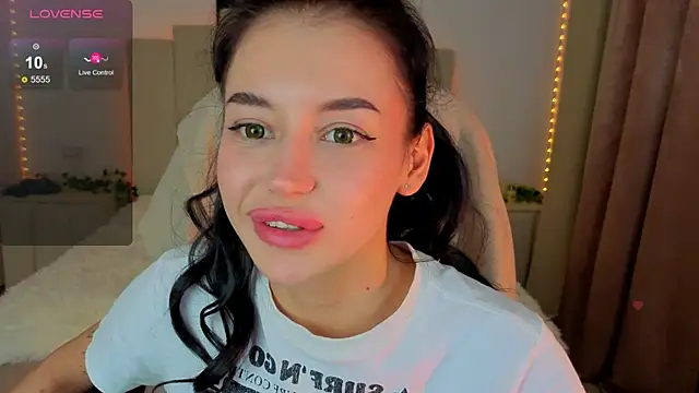 poison__ivy's cam snapshot