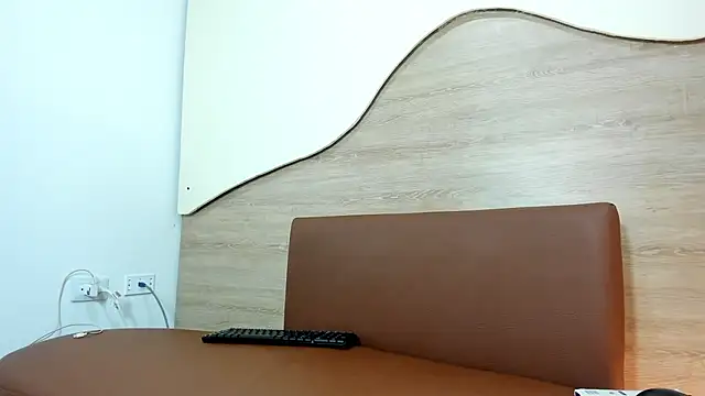 AMARA_BRUNET's cam snapshot