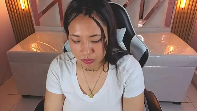 hollypeyton1_tp's cam snapshot