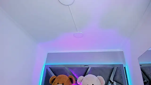 AmberiniHoffman's cam snapshot