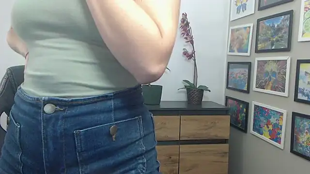 Mysteryerica's cam snapshot