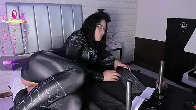 Lizzie-Evans's cam snapshot