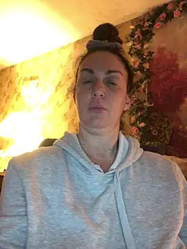 BELLAMORGANE1's cam snapshot