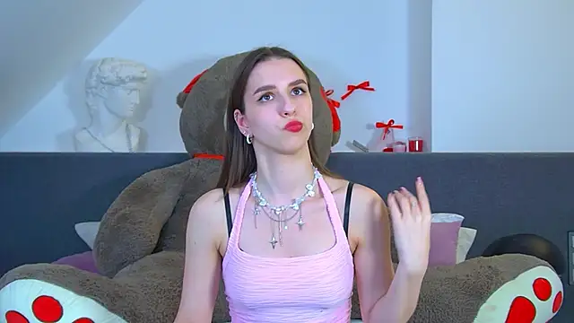 AliceAtkins's cam snapshot