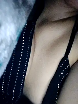 EngravedCecropia's cam snapshot