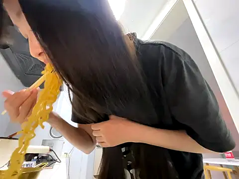 77momomo's cam snapshot