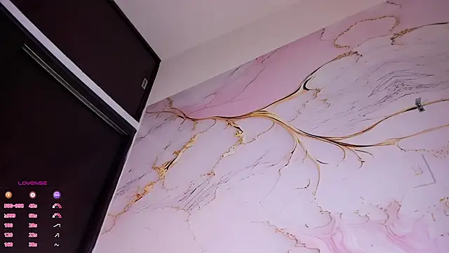 elizabeth_swan18's cam snapshot