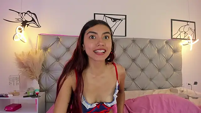 Naughty_Couple83's cam snapshot